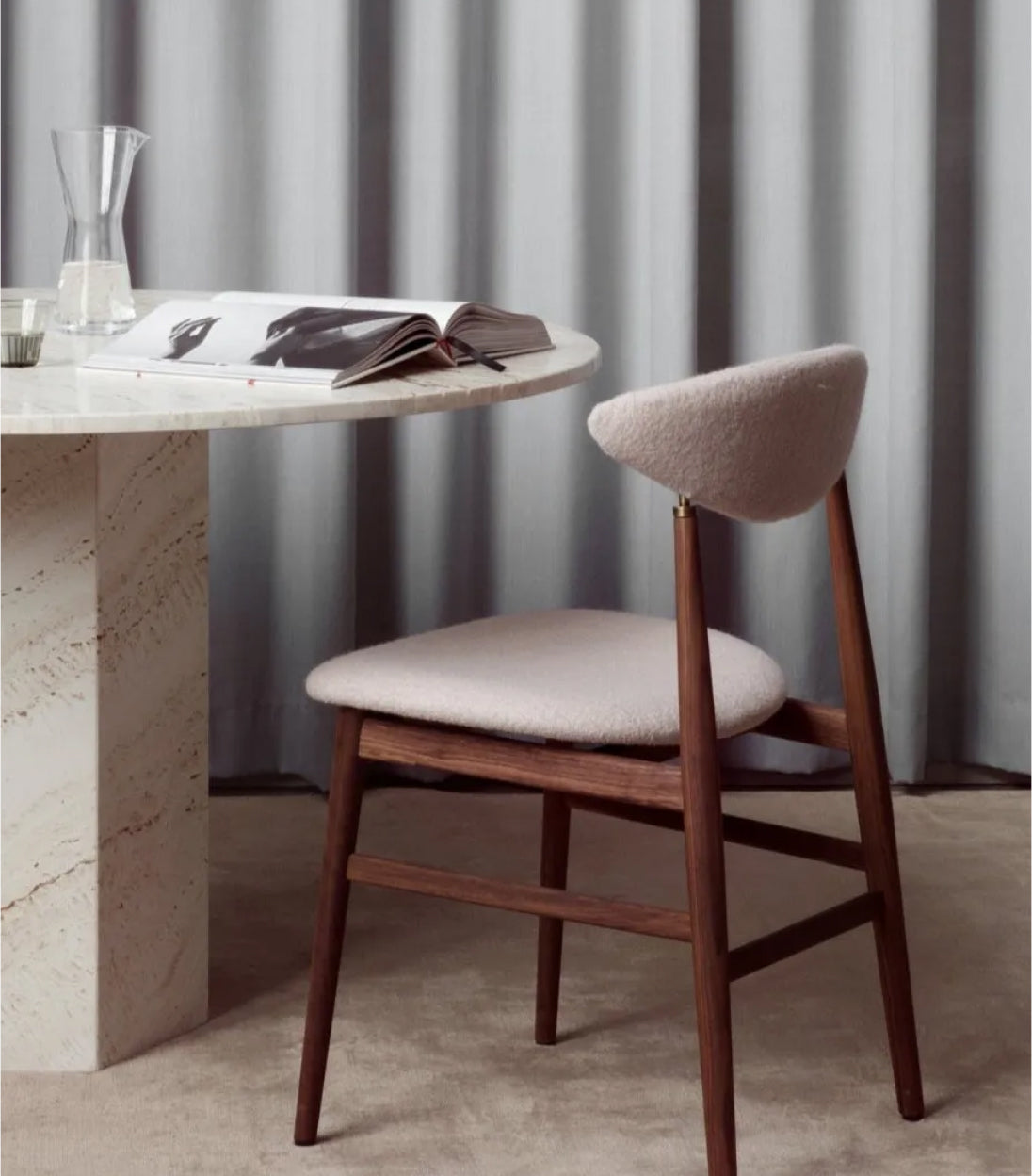 Chair Leon